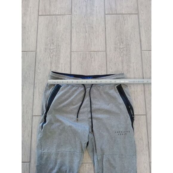 American Eagle Mens Jogging Pants Size M Drawstring Zip Pockets Cuff Gray - Picture 3 of 4